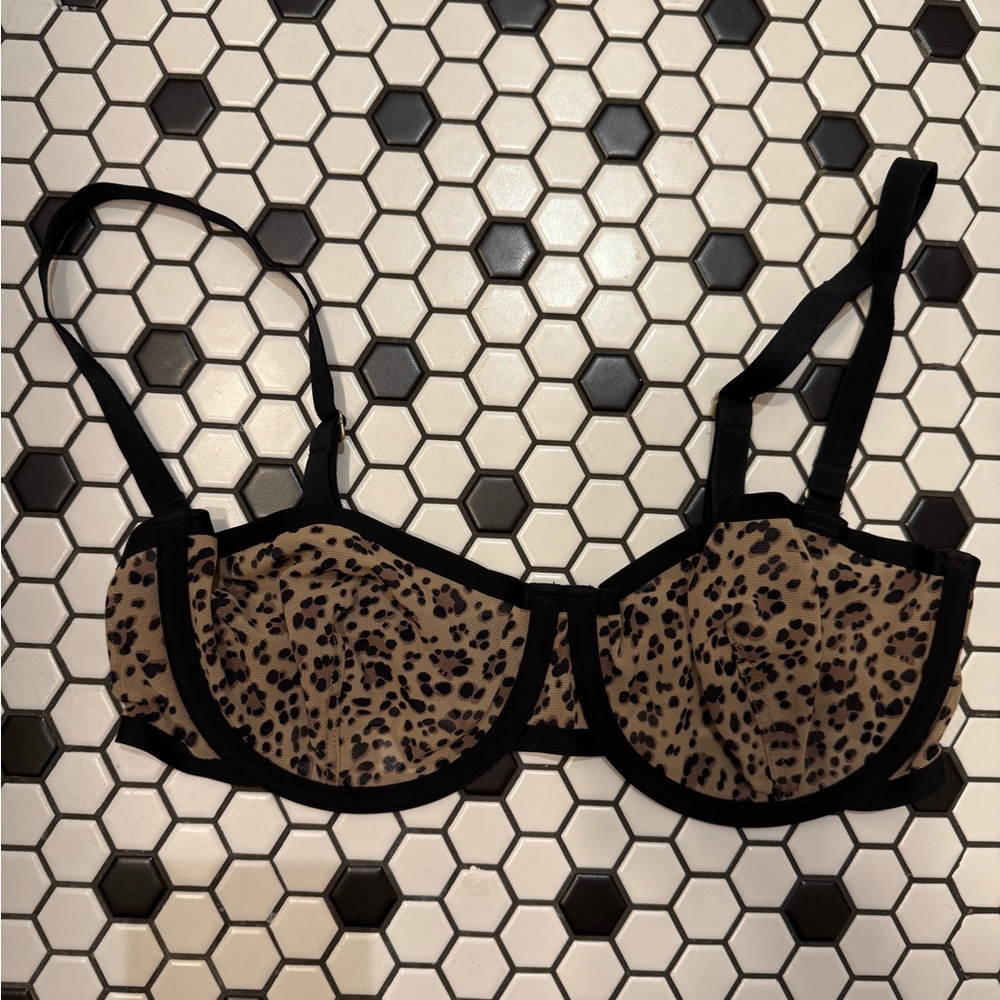 CUUP Brown and Black Leopard Print Bra with Underwire